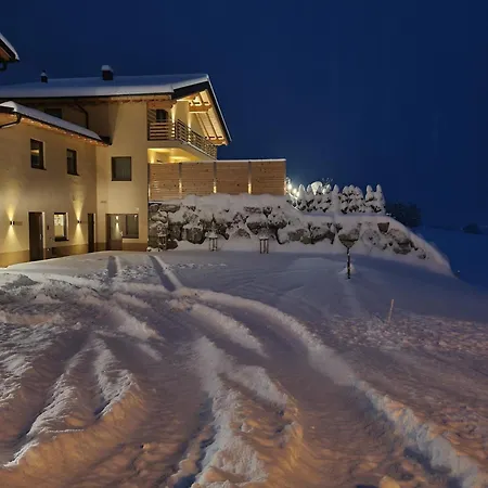 Haus Peter Falch * Pettneu am Arlberg